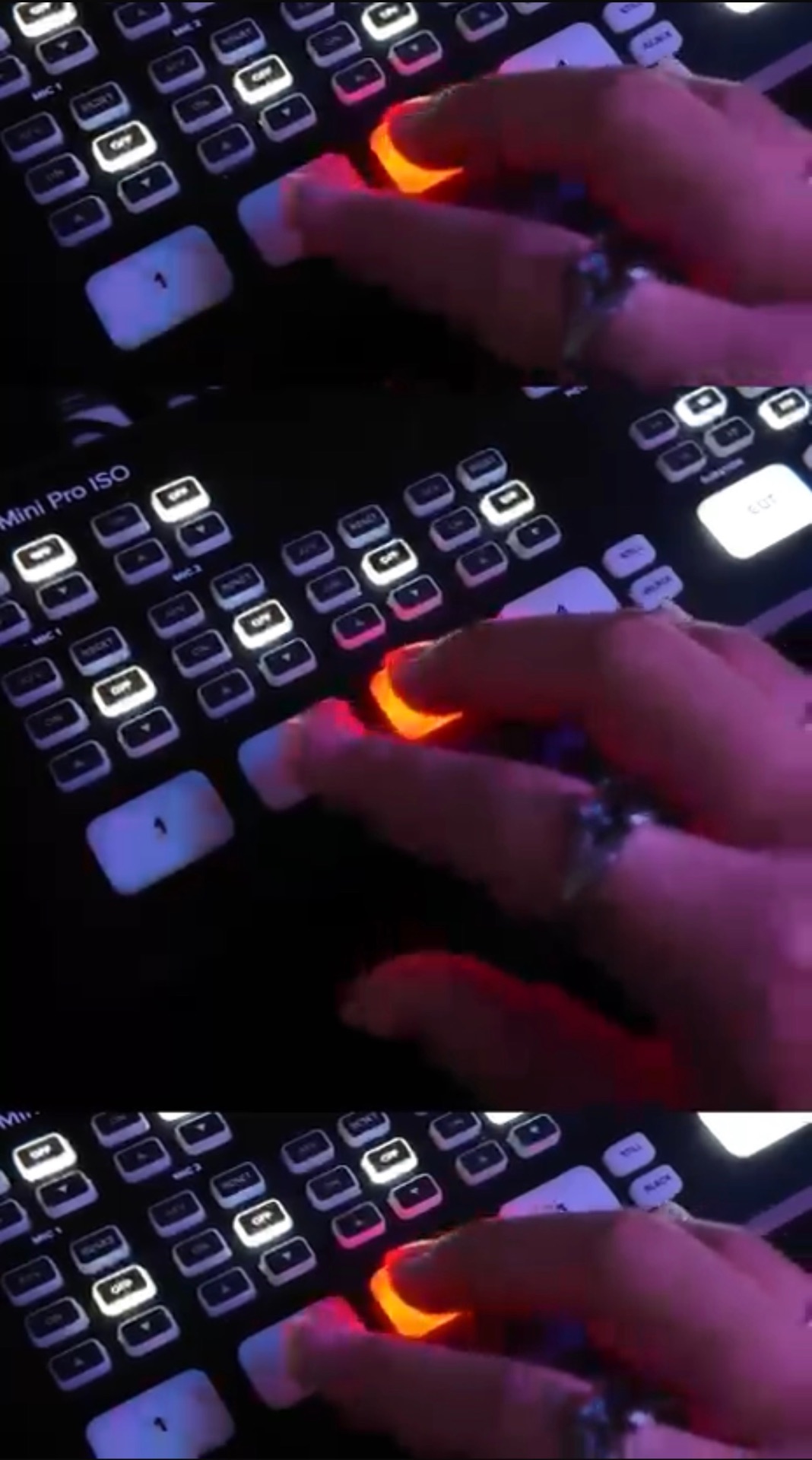 Manos operando el switcher de video ATEM Mini Pro ISO durante una grabación en Link Studios